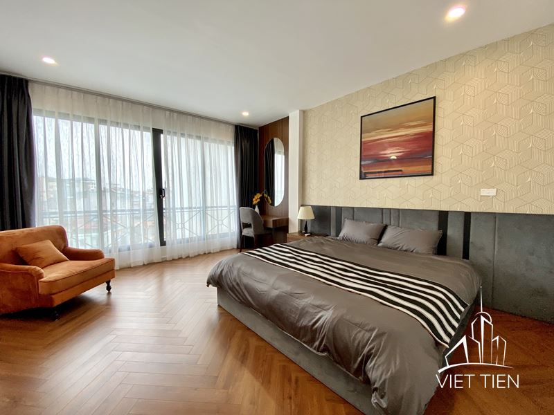 Lakeview 3 Bedroom Apartment on Xuan Dieu street ID 0240