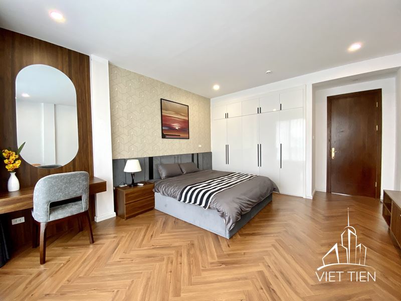 Lakeview 3 Bedroom Apartment on Xuan Dieu street ID 0240