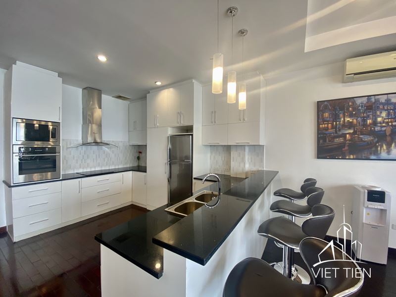 Lakeview 3 Bedroom Apartment on Xuan Dieu street ID 0241