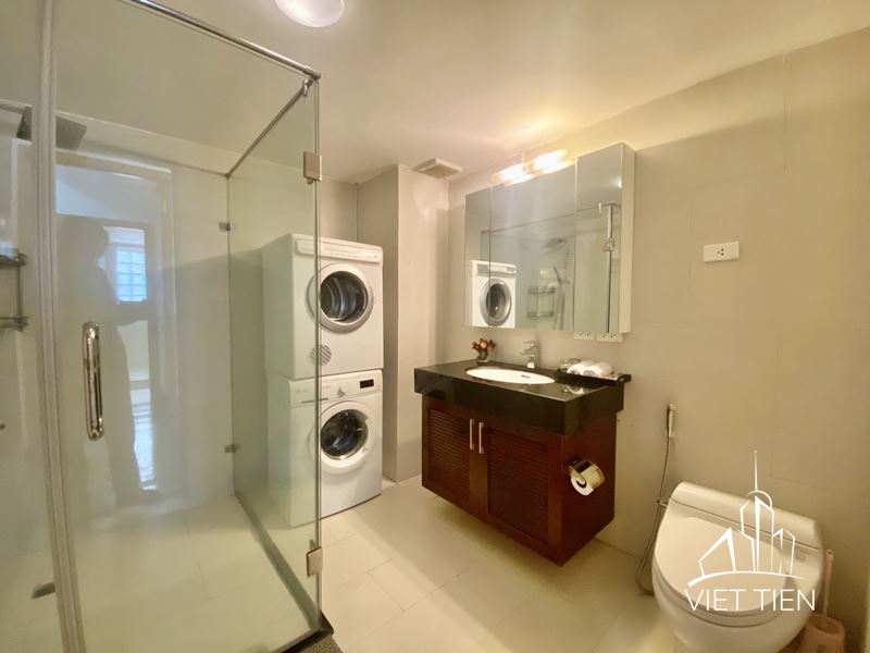 Lakeview 3 Bedroom Apartment on Xuan Dieu street ID 0241