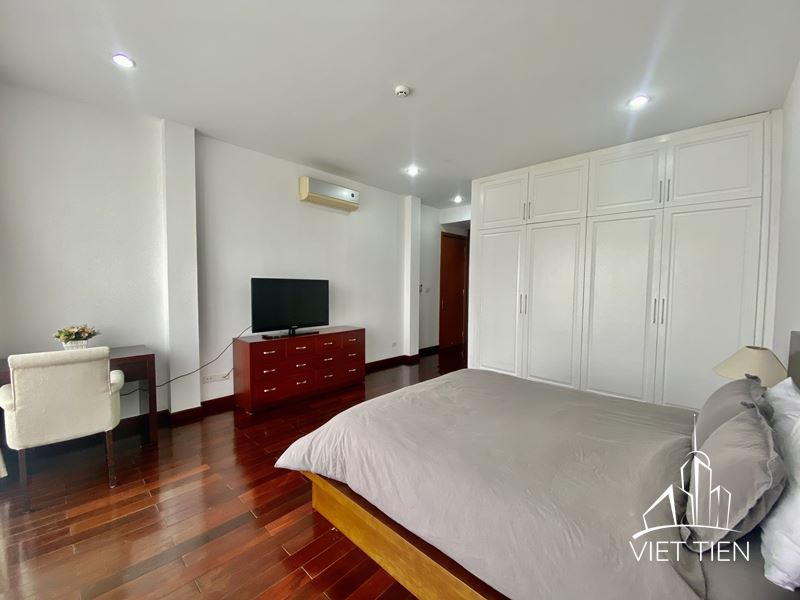 Lakeview 3 Bedroom Apartment on Xuan Dieu street ID 0241