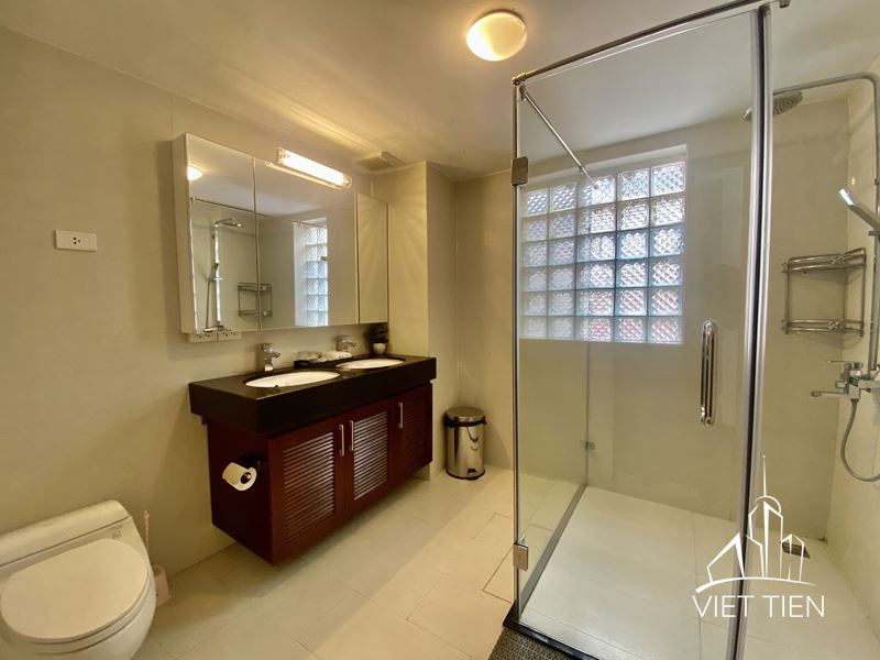 Lakeview 3 Bedroom Apartment on Xuan Dieu street ID 0241