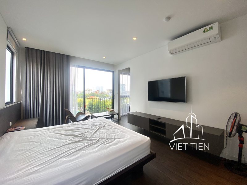 Modern spacious 1 bedroom apartment with balcony on Xuan La ID 0247