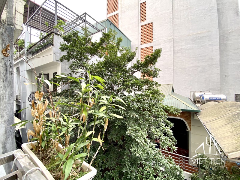 Reasonable price 4 bedroom house on Xuan Dieu Street ID 0250