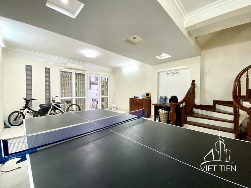 Reasonable price 4 bedroom house on Xuan Dieu Street ID 0250