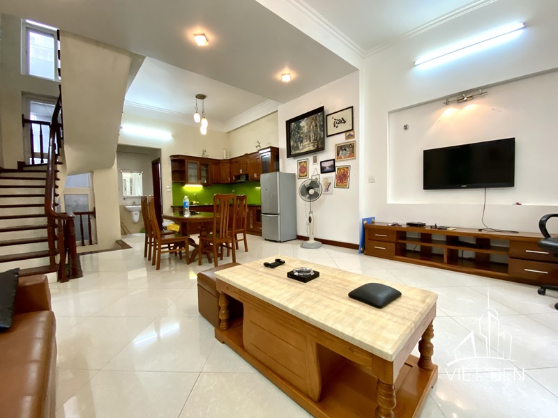 Reasonable price 4 bedroom house on Xuan Dieu Street ID 0250