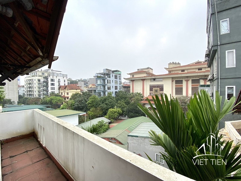 Unfurnished 4 bedroom house with rooftop on Au Co Str ID 0253