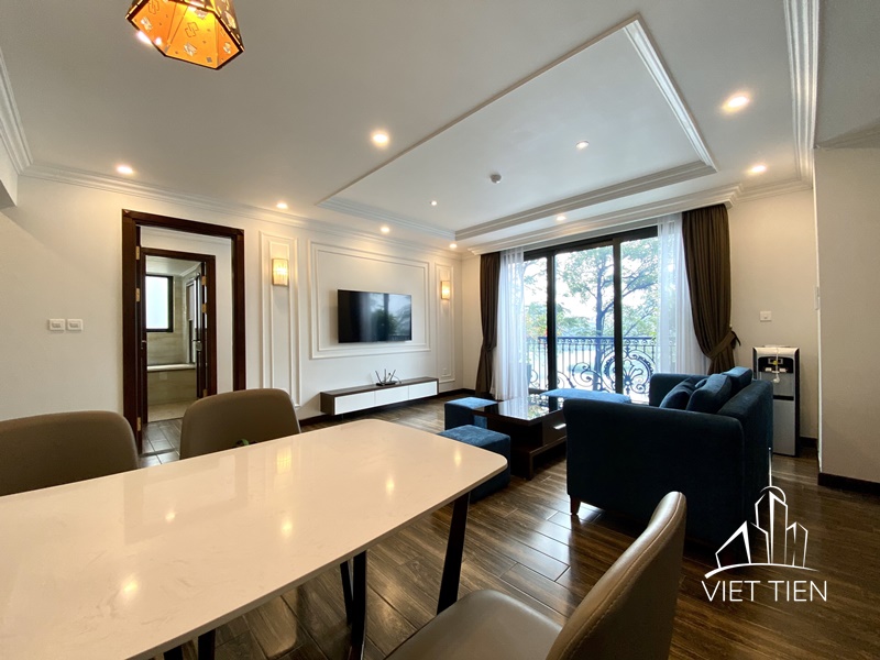 Truc Bach lake view 2 bedroom apartment on Tran Vu Street ID 0255