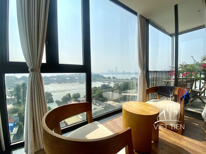 Lake view modern 3 bedroom apartment with balcony on Xom Chua street ID 0256