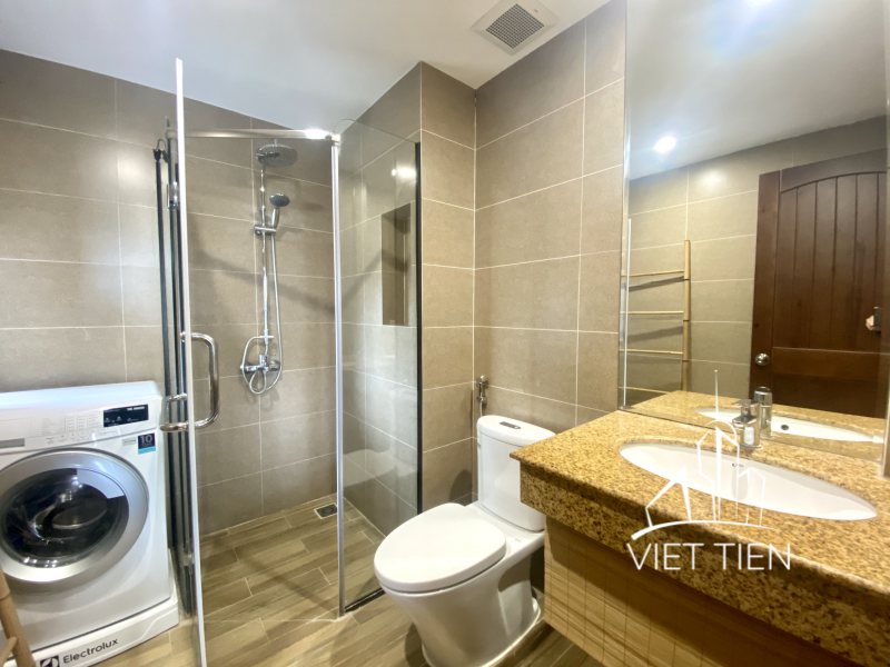 Stylish bright 1 bedroom apartment on Xom Chua ID 0257