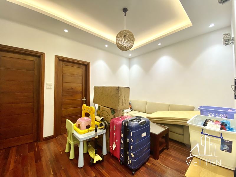 Cosy 2 Bedroom Apartment For Rent On Xuan Dieu Street ID 0260