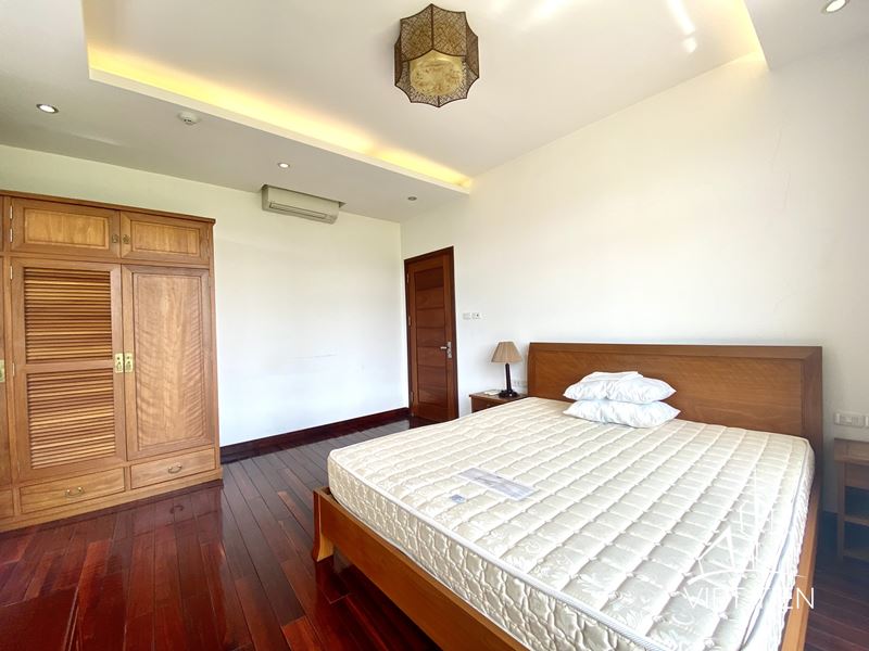 Cosy 1 Bedroom Apartment For Rent On Xuan Dieu Street ID 0261