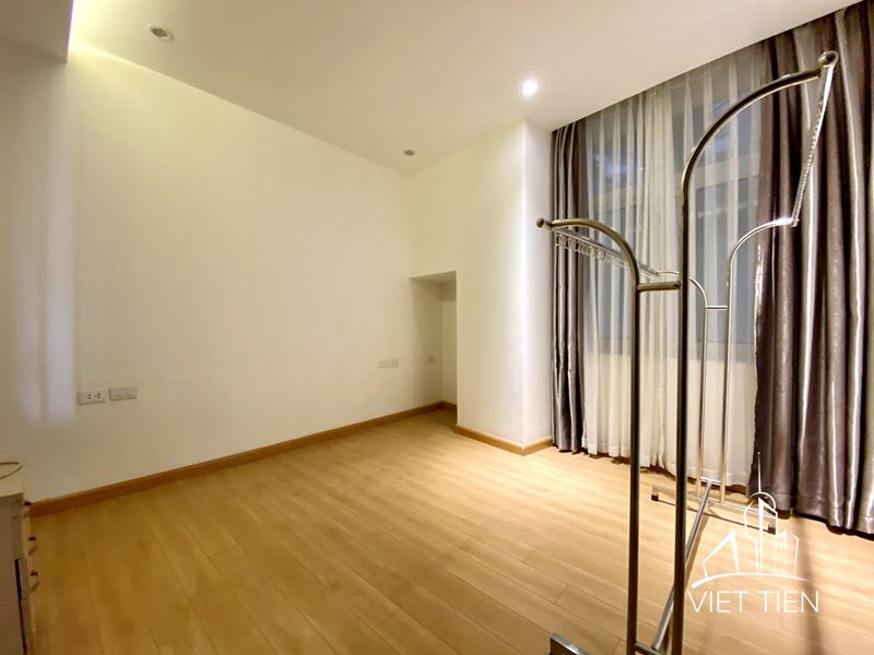 Huge 3 Bedroom Apartment For Rent On Xuan Dieu Street ID 0262