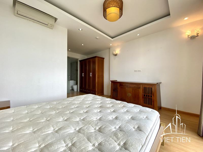 Huge 3 Bedroom Apartment For Rent On Xuan Dieu Street ID 0262