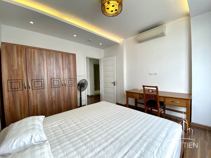 Big Terrace 3 Bedroom Apartment With Lake View On Xuan Dieu Street ID 0263