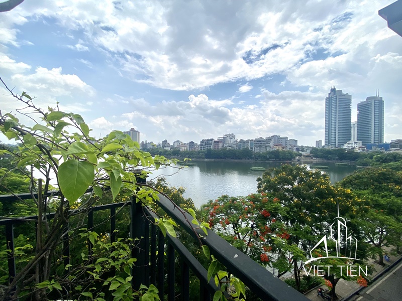 Beautiful lake view studio with balcony in Truc Bach area ID 0265