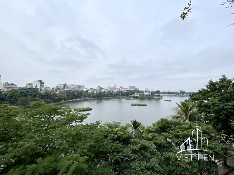 Huge lake view 1 bedroom apartment with balcony and rooftop in Truc Bach ID 0268