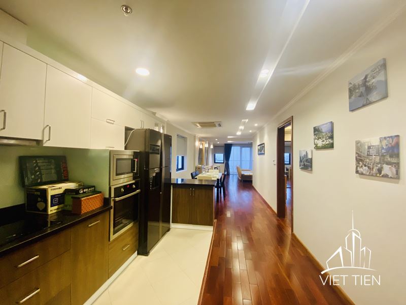 Spacious 2 Bedroom Apartment with Lakeview on Xuan Dieu street ID 0274