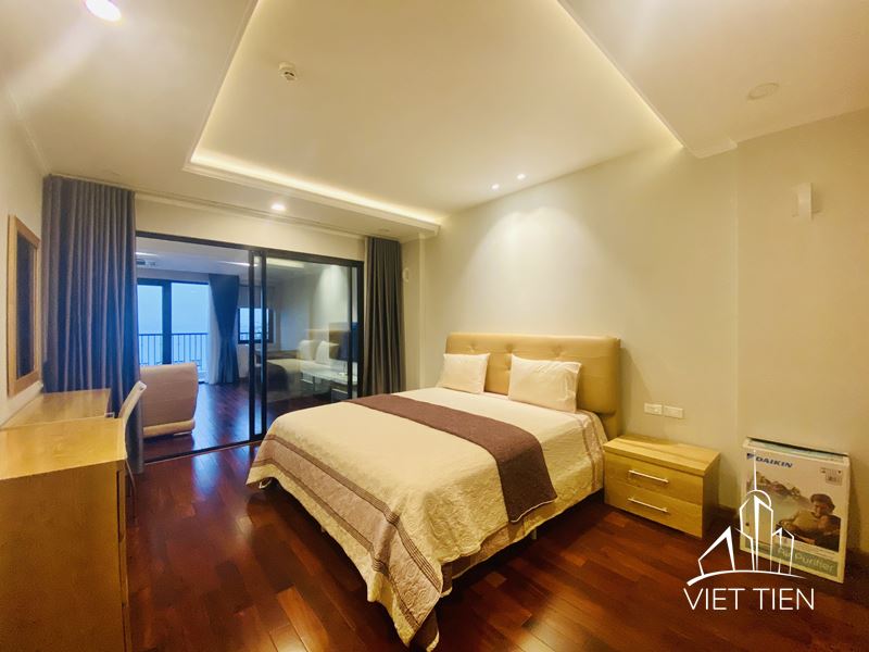 Spacious 2 Bedroom Apartment with Lakeview on Xuan Dieu street ID 0274