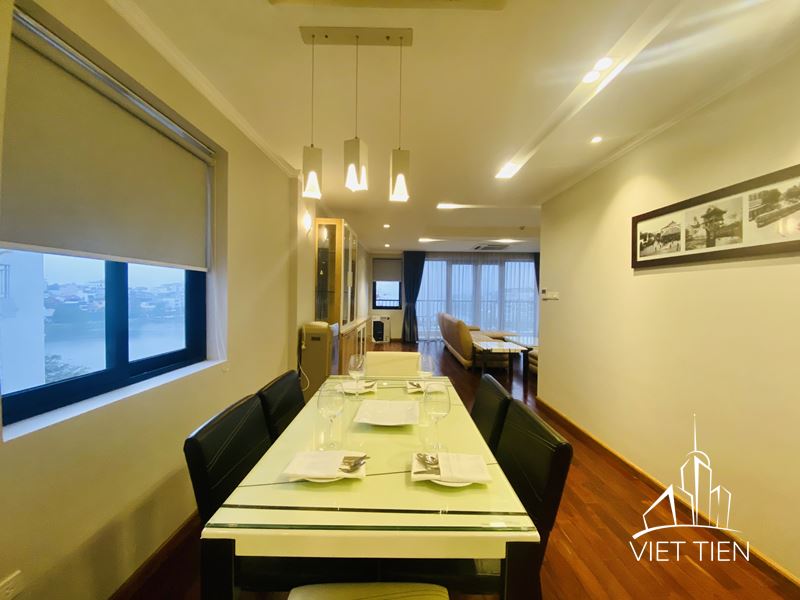 Spacious 2 Bedroom Apartment with Lakeview on Xuan Dieu street ID 0274