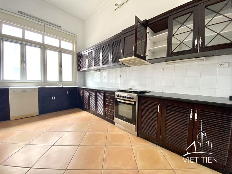 Old Style 2 Bedroom Apartment on Xuan Dieu street ID 0276