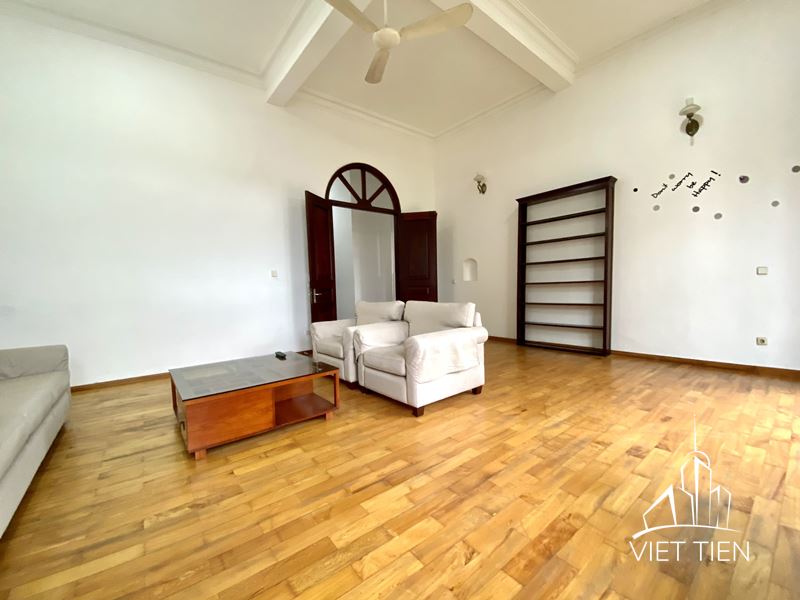 Old Style 2 Bedroom Apartment on Xuan Dieu street ID 0276