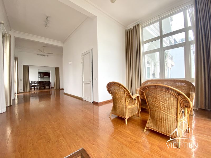 Old Style 2 Bedroom Apartment on Xuan Dieu street ID 0277