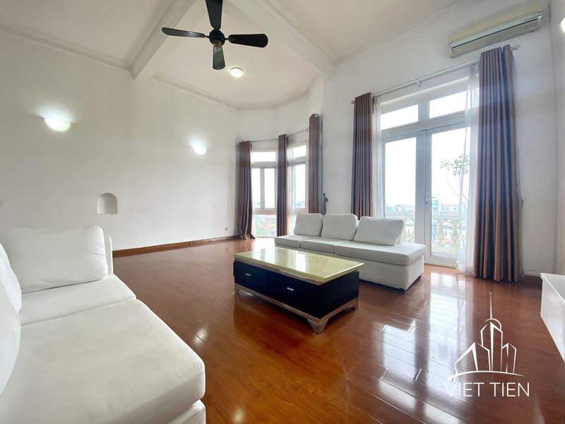 Old Style 2 Bedroom Apartment on Xuan Dieu street ID 0277