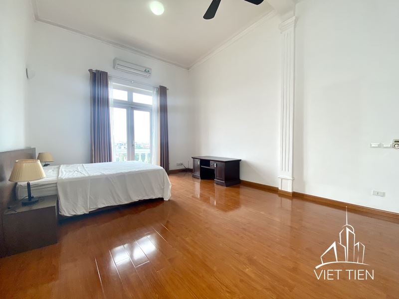 Old Style 2 Bedroom Apartment on Xuan Dieu street ID 0277