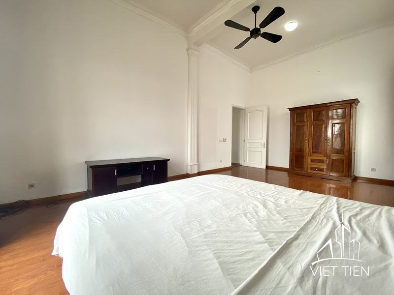 Old Style 2 Bedroom Apartment on Xuan Dieu street ID 0277