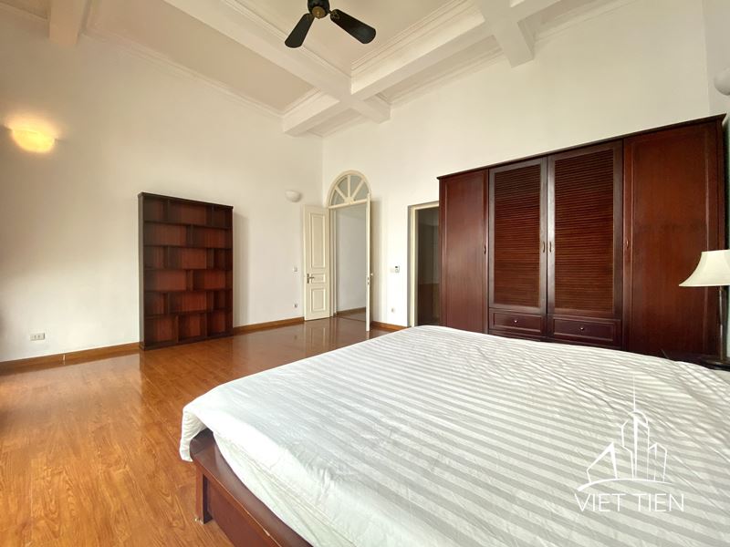 Old Style 2 Bedroom Apartment on Xuan Dieu street ID 0277