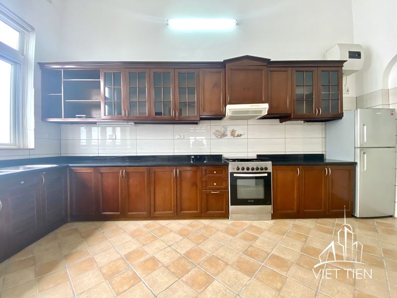 Old Style 2 Bedroom Apartment on Xuan Dieu street ID 0277