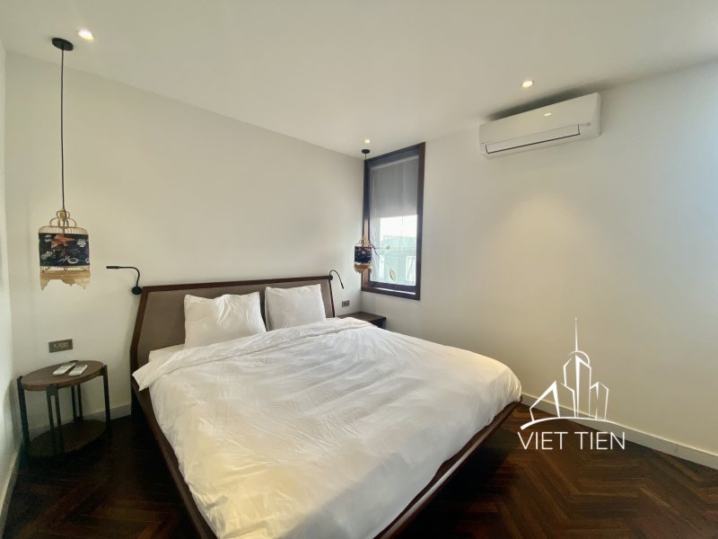 Lake view 2 bedroom apartment with a spacious balcony for rent in Tay Ho ID 0278