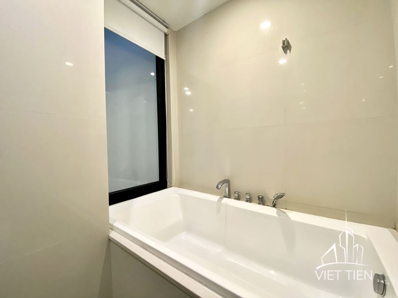 Nice 2 Bedroom Apartment On To Ngoc Van Street ID 0286