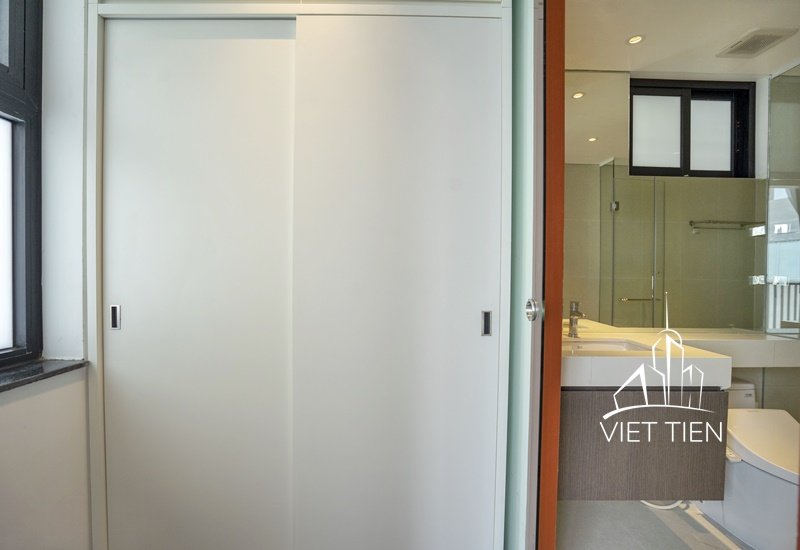 Modern 3 Bedroom Apartment on Trinh Cong Son street ID 0297