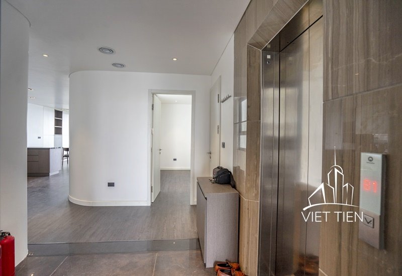 Modern 3 Bedroom Apartment on Trinh Cong Son street ID 0297