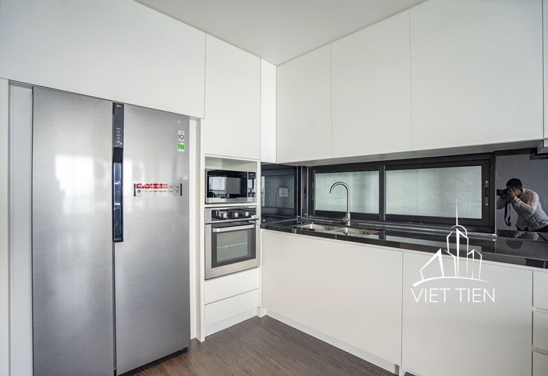 Modern 3 Bedroom Apartment on Trinh Cong Son street ID 0297