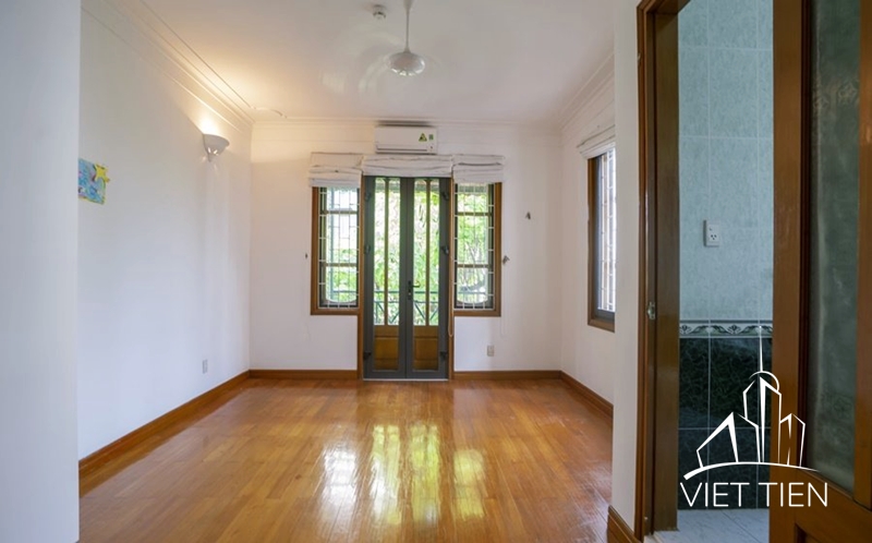 Spacious villa with swimming pool for rent on Dang Thai Mai, Tay Ho, Hanoi ID 0299