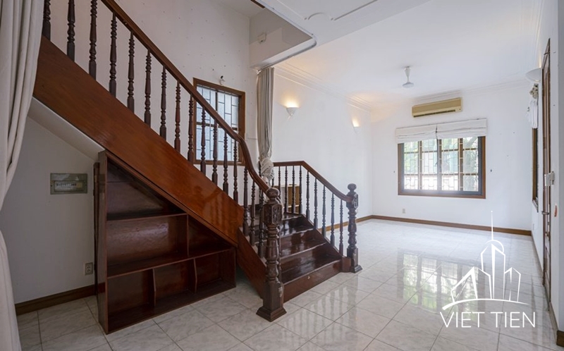 Spacious villa with swimming pool for rent on Dang Thai Mai, Tay Ho, Hanoi ID 0299