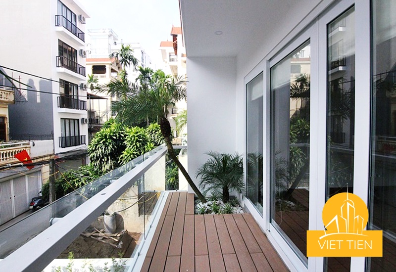 Modern villa with open living room space for rent on Dang Thai Mai, Tay Ho, Hanoi ID 0300