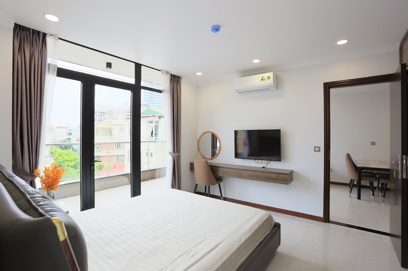 Spacious 2 bedrooms for rent with lake view on Nam Trang street, Truc Bach ward, Ba Dinh, Hanoi ID 0306