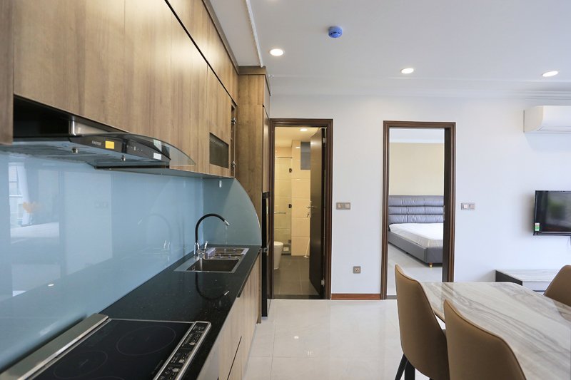 Spacious 2 bedrooms for rent with lake view on Nam Trang street, Truc Bach ward, Ba Dinh, Hanoi ID 0306