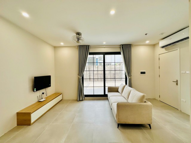 Large terrace 1 bedroom apartment for rent on To Ngoc Van, Quang An ward, Tay Ho, Hanoi ID 0309