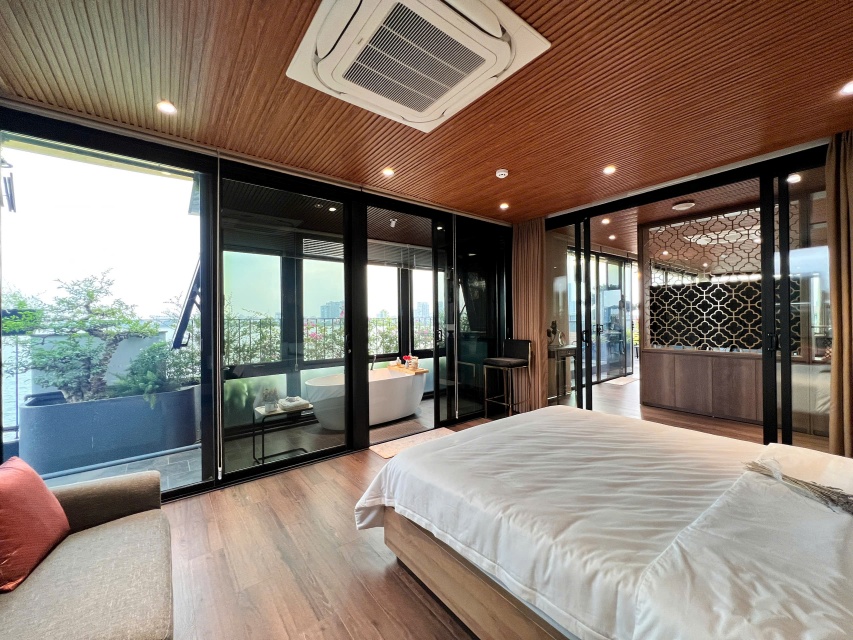 Brand new luxury 1 bedroom pent house apartment for rent on Quang Khanh, Tay Ho, Hanoi ID 0314