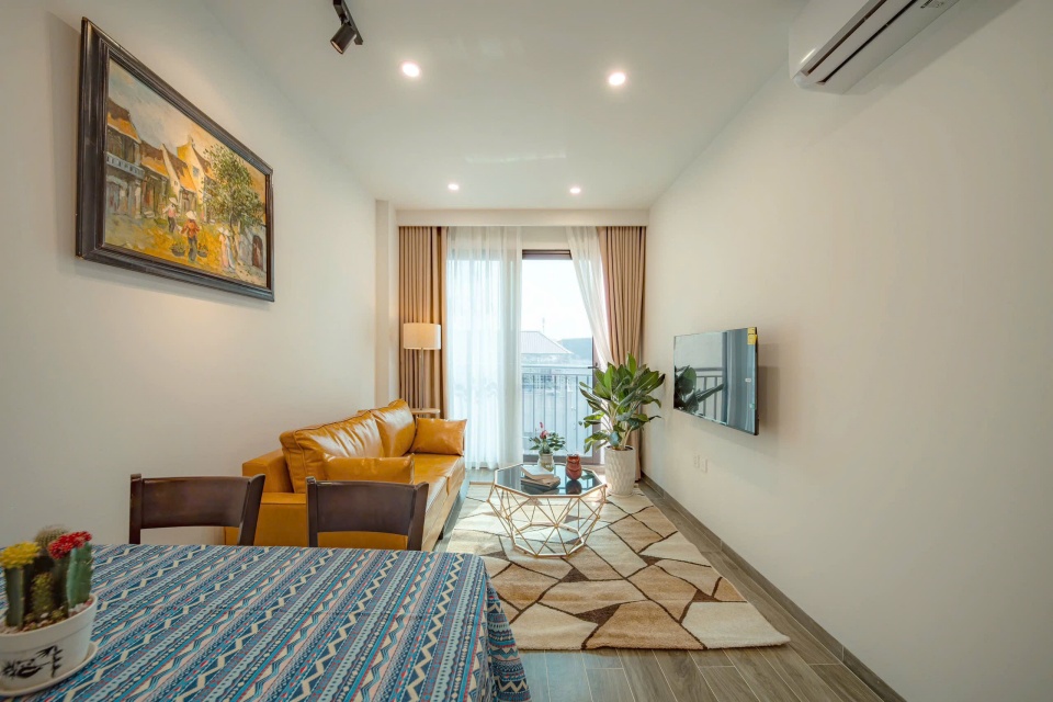 Brand new budget 2 bedrooms apartment for rent on Au Co, Tay Ho, Hanoi ID 0315